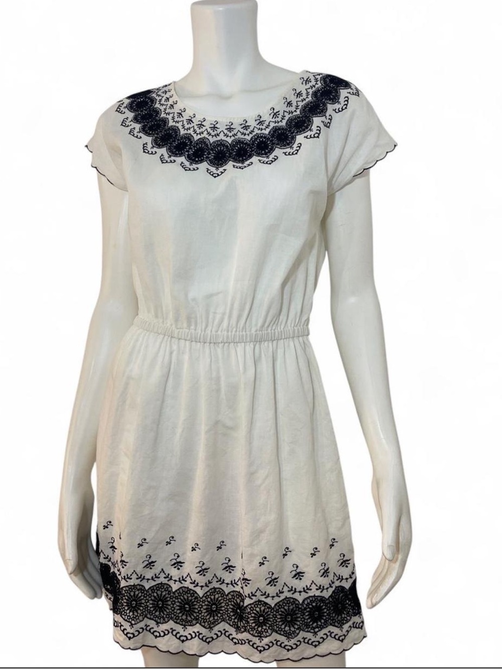 J Crew Embroidered Linen Cotton Blend Mini Dress White Navy Contrast Lace Trim